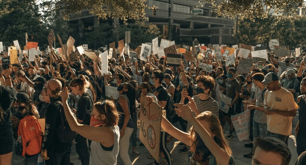 Crowd marches at the George Floyd protests in Charlotte, NC. (Clay Banks, 2020) 