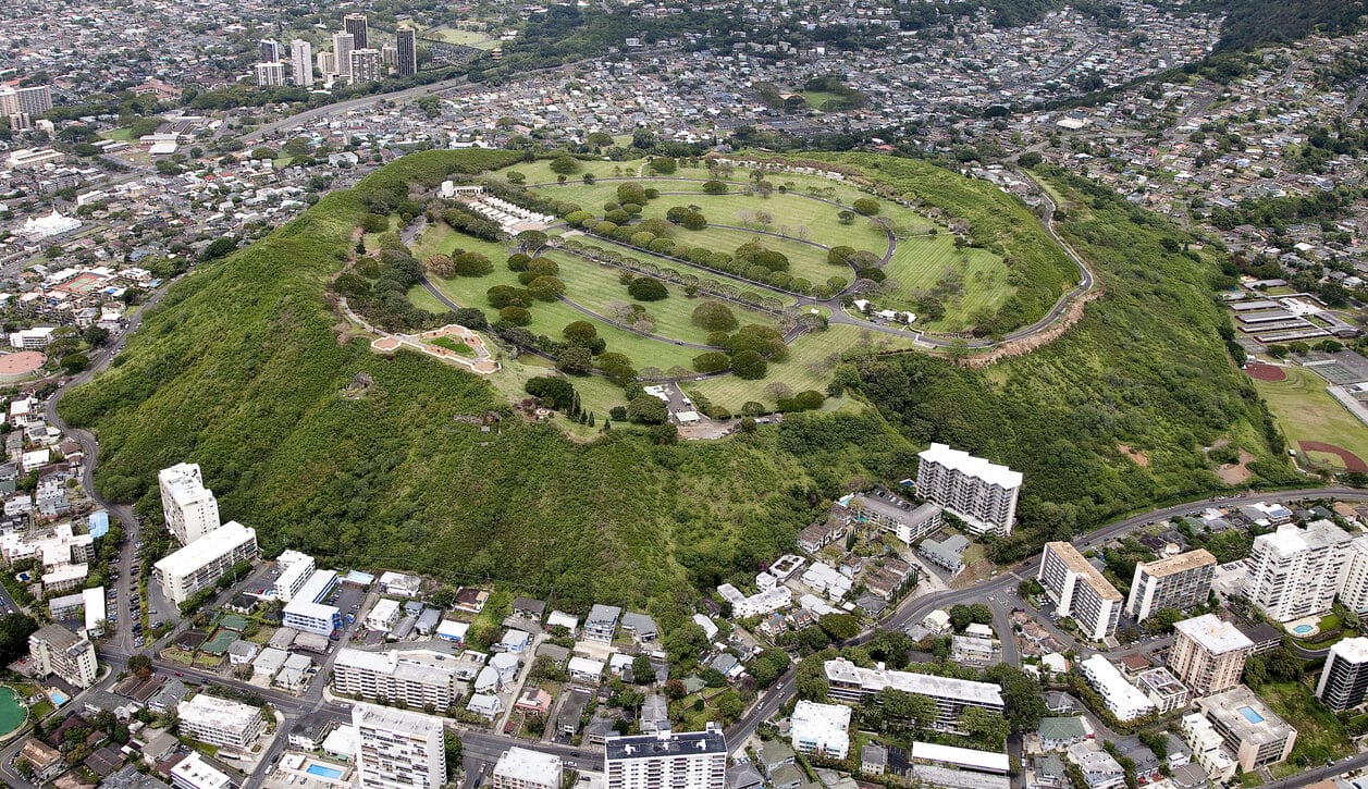 Memorial Day: in quiet remembrance